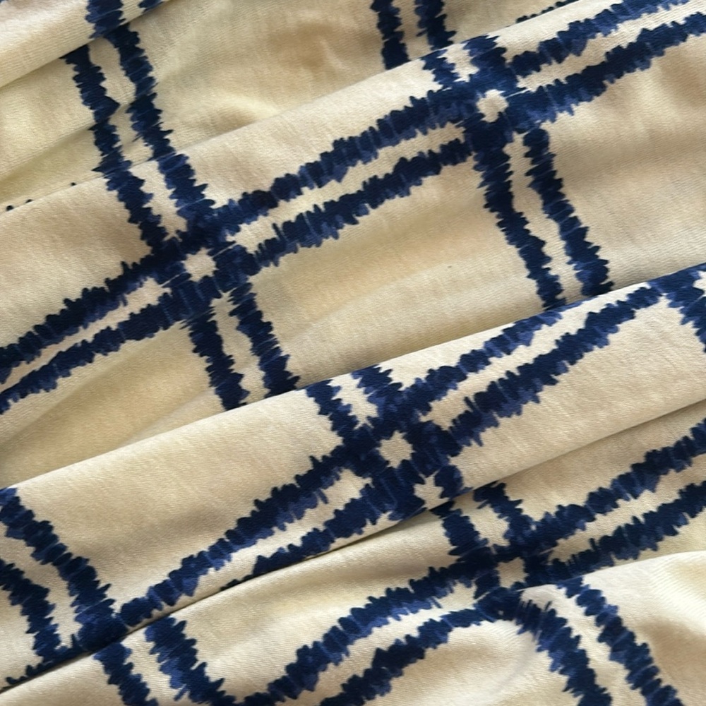 NWT LuLaRoe Madison Circle Skirt, Size Small - Picture 3 of 3